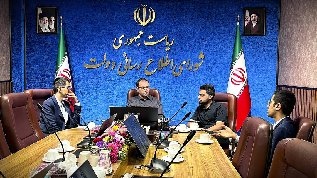 تجلیل از رتبه‌های ۳ و ۱۱ کنکور تجربی در دولت