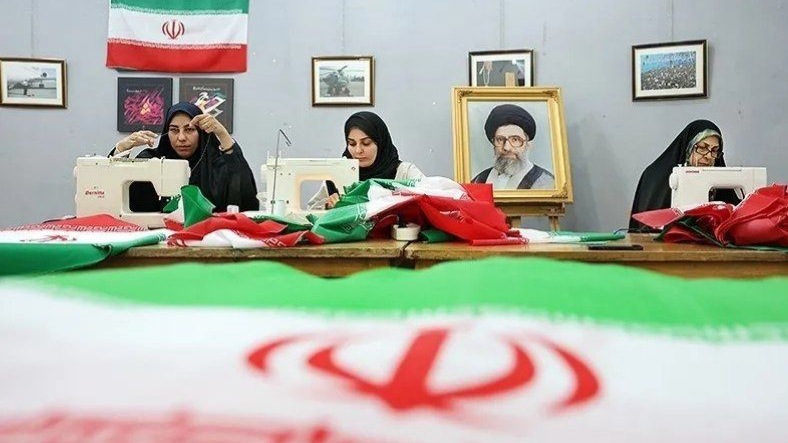 جرم‌انگاری توهین به پرچم ملی در راه است