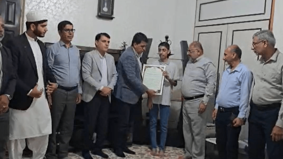 دانش‌آموز جاسکی رتبه ۷۸ کنکور تجربی را کسب کرد