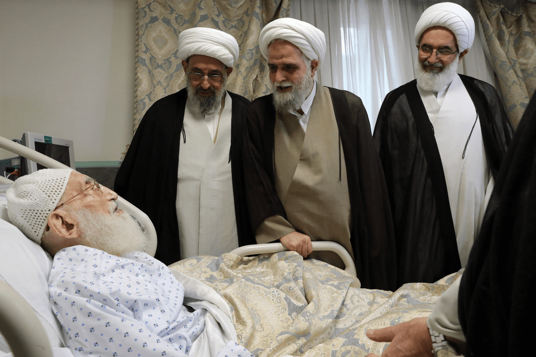 عیادت نمایندگان رهبرمعظم انقلاب از آیت‌الله نوری همدانی
