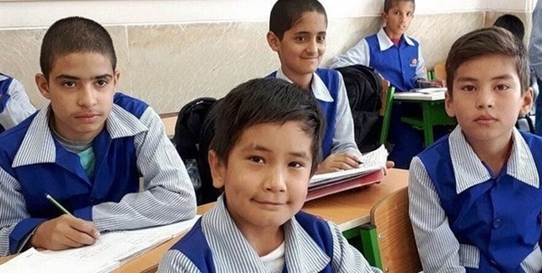 دانش آموزان اتباع