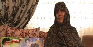 راضیه ترابی مادر شهیدان عیسی و محمود نیک‌پی 