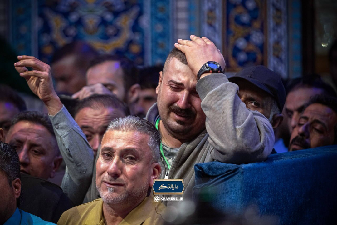 حضور جمعی از موکب‌داران عراقی در رواق دارالذکر
