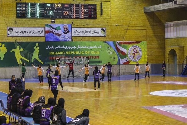 هندبال بانوان