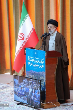 افتتاح فاز 14 پارس جنوبی با حضور رییس جمهور