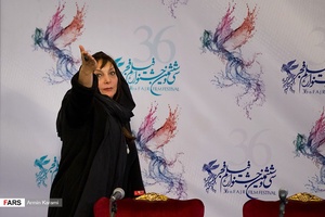 منیژه حکمت در اولین روز سی و ششمین جشنواره فیلم فجر 