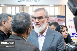 بازدید محمد رویانیان رئیس پلیس اسبق راهور و مدیرعامل پیشین باشگاه پرسپولیس از نمایشگاه رسانه