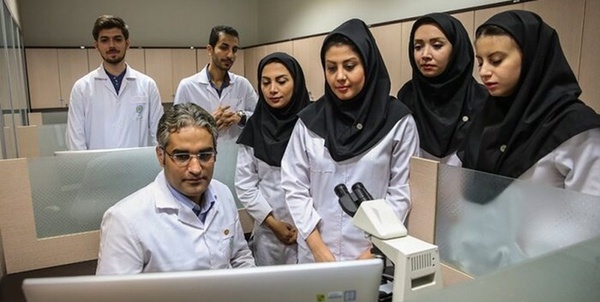 دانشجوی پزشکی 