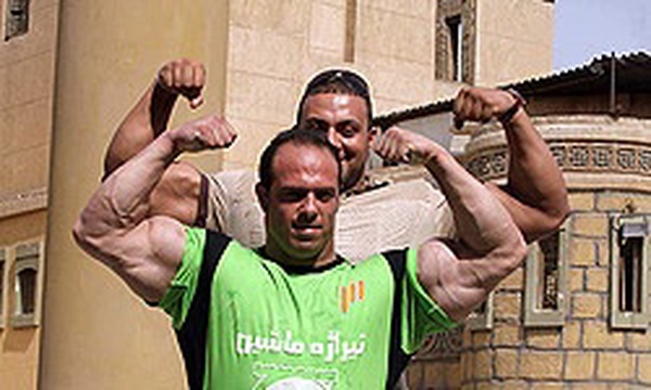 روح الله داداشی، مردان آهنین