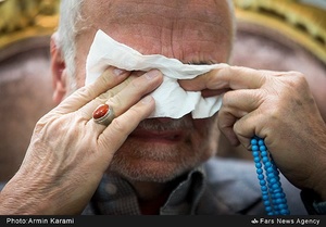پدر شهید سعید حیدری پس از شنیدن خبر بازگشت پیکر شهیدشان به کشور