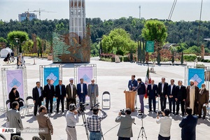 نشست خبری لیست خدمت  در پل طبیعت