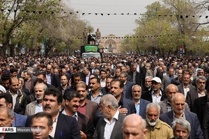 تشییع پیکر آیت الله باریک بین در قزوین