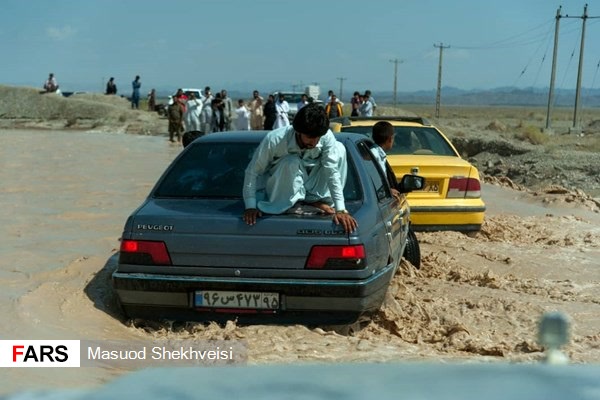 سیلاب و انسداد محورها در جنوب سیستان و بلوچستان