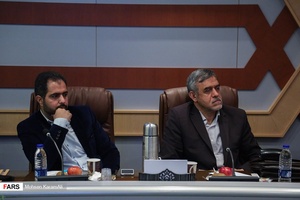 هم اندیشی بازخوانی اندیشه های امام خامنه ای 