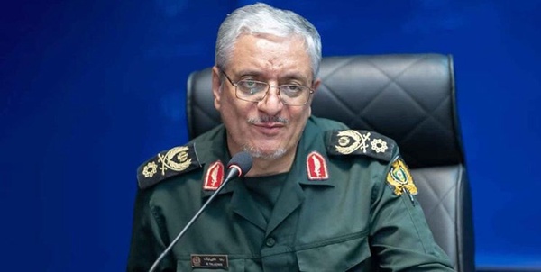 طلایی نیک