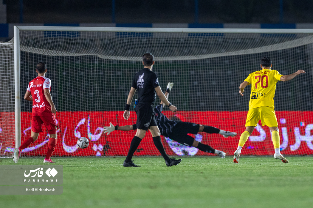 هفته دهم لیگ برتر فوتبال| پرسپولیس ۰ - فولاد خوزستان ۱