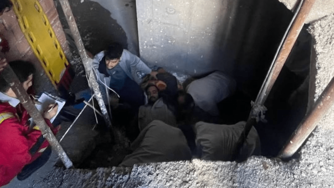 برش میله‌گرد و نجات کارگر مصدوم در اردبیل