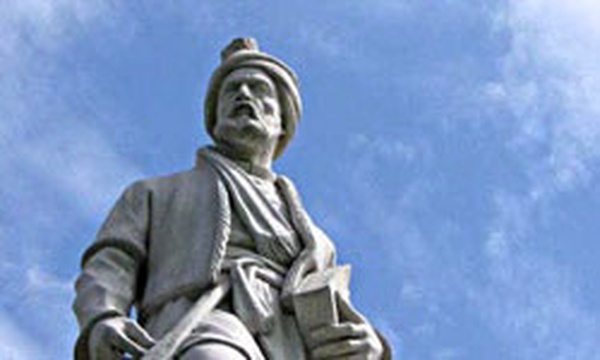 مجسمه فردوسی اثر ابوالحسن صدیقی در میدان فردوسی تهران