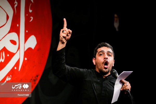 مداحی حنیف طاهری در عزاداری شب دوم محرم در هیئت عبداللّه بن الحسن