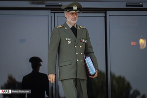 امیر حاتمی وزیر دفاع و پشتیبانی نیروهای مسلح درحاشیه  جلسه هیأت دولت /۲۲ فروردین ۹۷ 