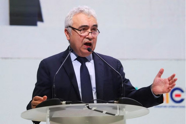 فاتح بیرول