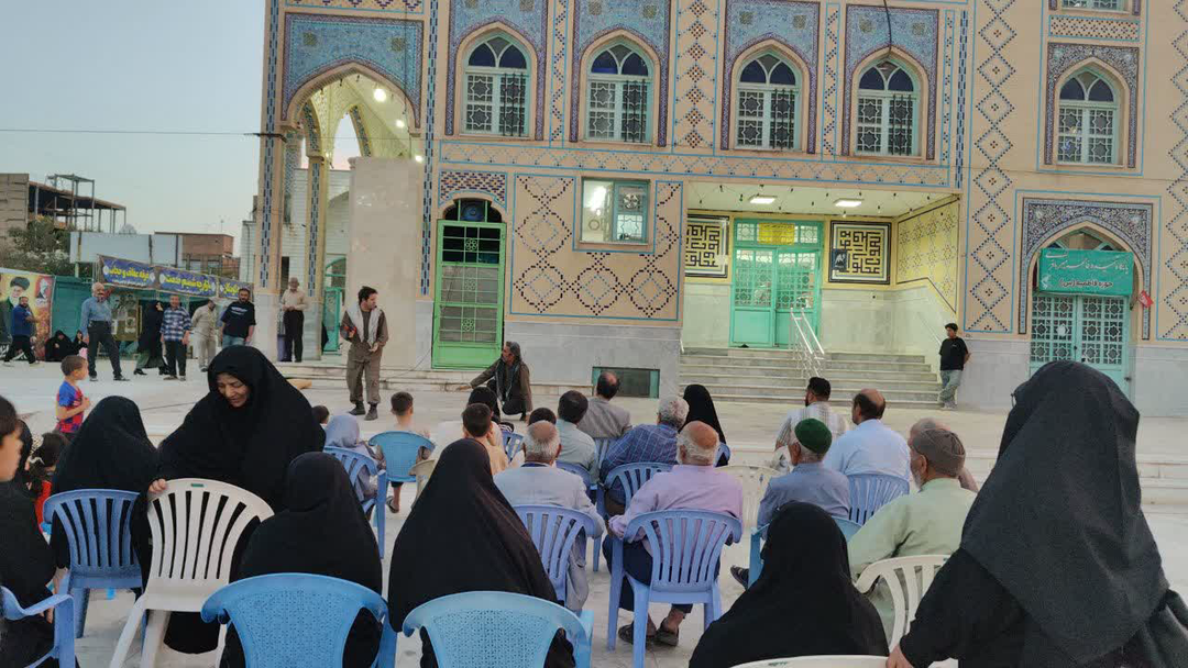 نمایش خیابانی «فراموش‌نشدنی» در آستان مقدس امامزادگان ابراهیم و محمد(ع) اجرا شد