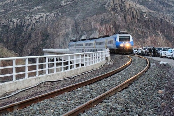 راه آهن رشت آستارا