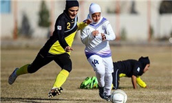 فوتبال بانوان