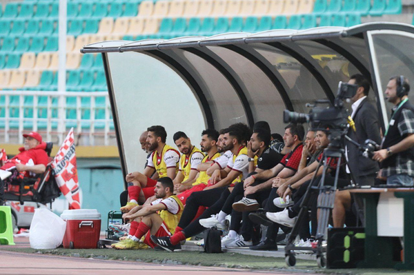 نیمکت پرسپولیس