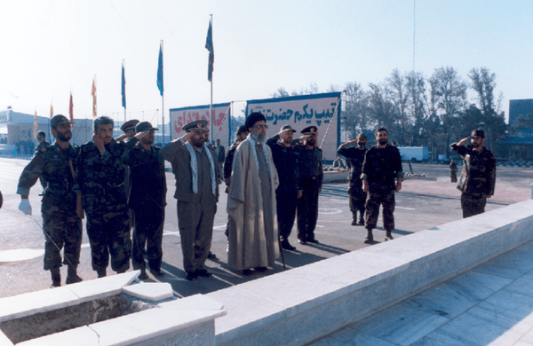 یادگاری لشکر ۱۰ سیدالشهدا از رهبر شهید