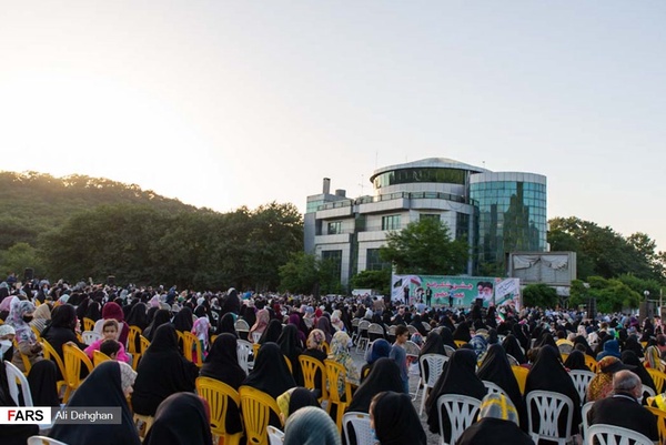 جشن شکرانه وحدت حضور در گلستان 