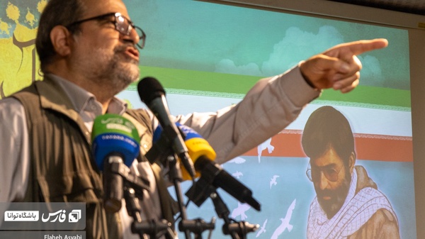 سخنرانی احمد شهیدی همرزم شهید مرتضی آوینی در آیین بزرگداشت شهید مرتضی آوینی/ دانشکده رسانه فارس