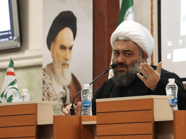 پرچم سرخ خونخواهی روی گنبد مساجد کشور