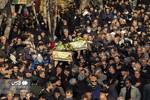 تشییع پیکر مطهر هشت شهید گمنام دفاع مقدس در تبریز