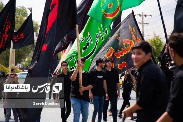 علم های عزاداری اباعبدالله(ع) در روز تاسوعای حسینی