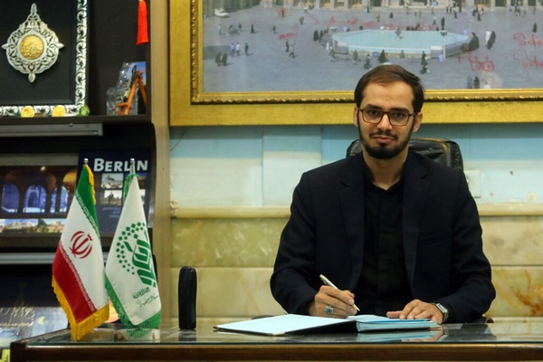 کمال ثریا اردکانی