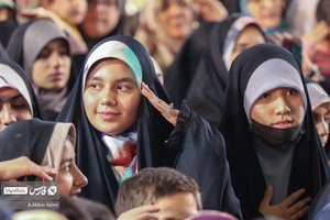 حضور دهه نودی ها و همخوانی سرود سلام فرمانده در جشن شام ولادت امام زمان (عج)در حرم مطهر عبدالعظیم حسنی (ع)