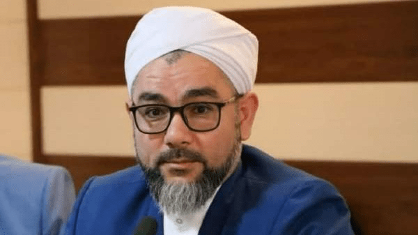 شهدای اهل‌سنت نماد وحدت ملی هستند