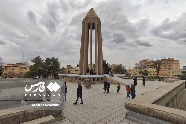 آرامگاه بوعلی سینا