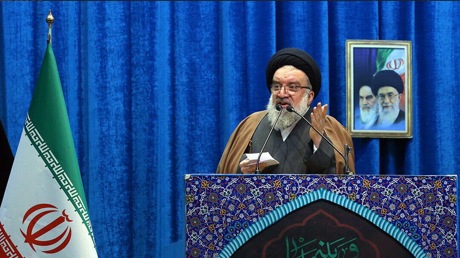 آیت‌الله خاتمی: نباید پست‌های کلیدی در اختیار غرب‌زده‌ها باشد