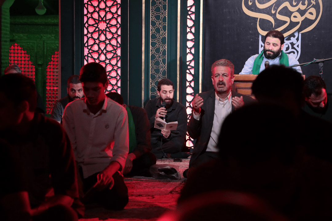 تصاویر/ اقامه دعای کمیل و ندبه در حرم حضرت موسی مبرقع(ع) قم