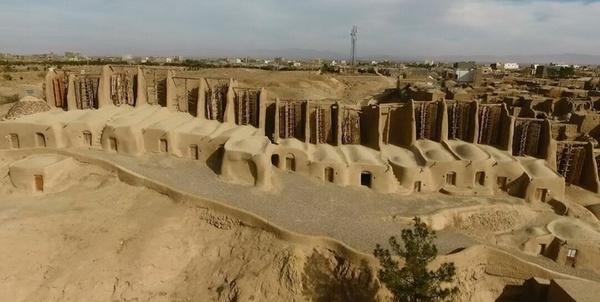  بهسازی و آزادسازی حریم آسبادهای نشتیفان
