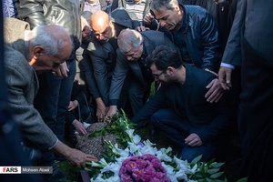 مراسم تشییع پیکر دانایی فر