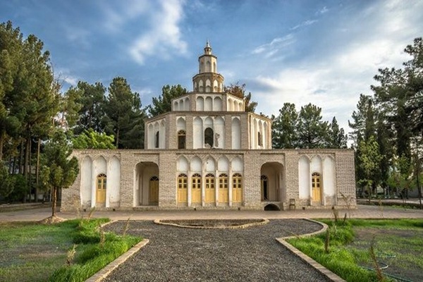 کلاه فرنگی بیرجند