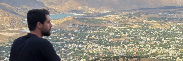 تصویر سربرگ نمایه‌ی ‌یاسر آریا‌