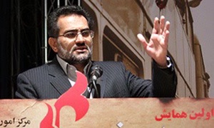 سید محمد حسنیی وزیر ارشاد در مراسم زنان اهل قلم