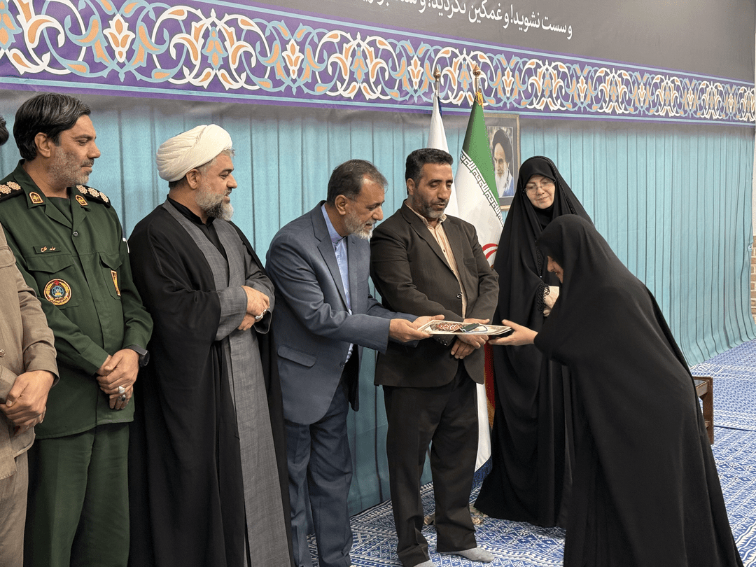 از طنین قلم تا فتح روایت