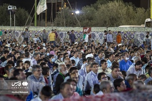 کاروان «زیر سایه خورشید» میهمان مردم یزد