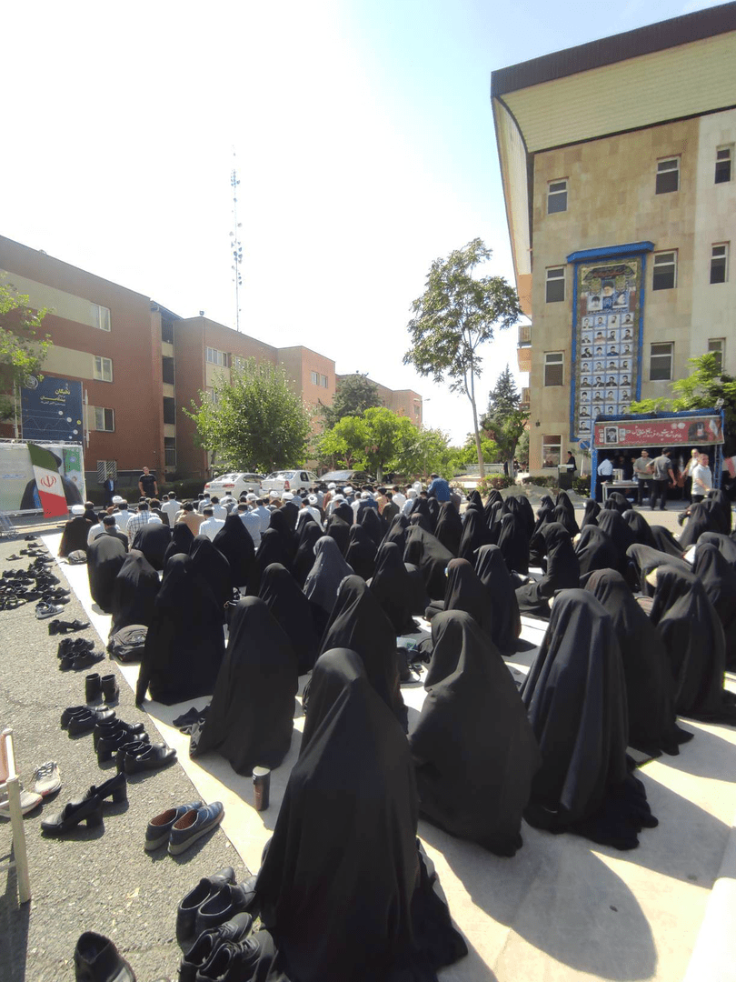 تجمعات در دانشگاه علامه ادامه دارد