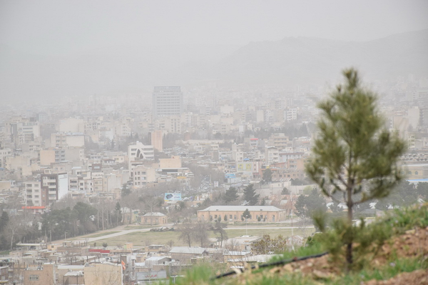 گرد و غبار و خاک